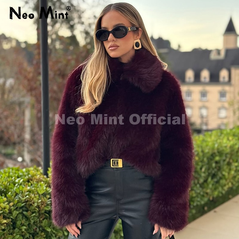 Vintage Fashion Bloggers - Neo Mint Ins Blogger Brand Fashion