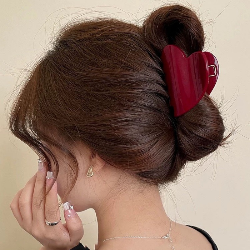 Vintage Fashion Bloggers - Vintage Red Hair Claw Clips Heart