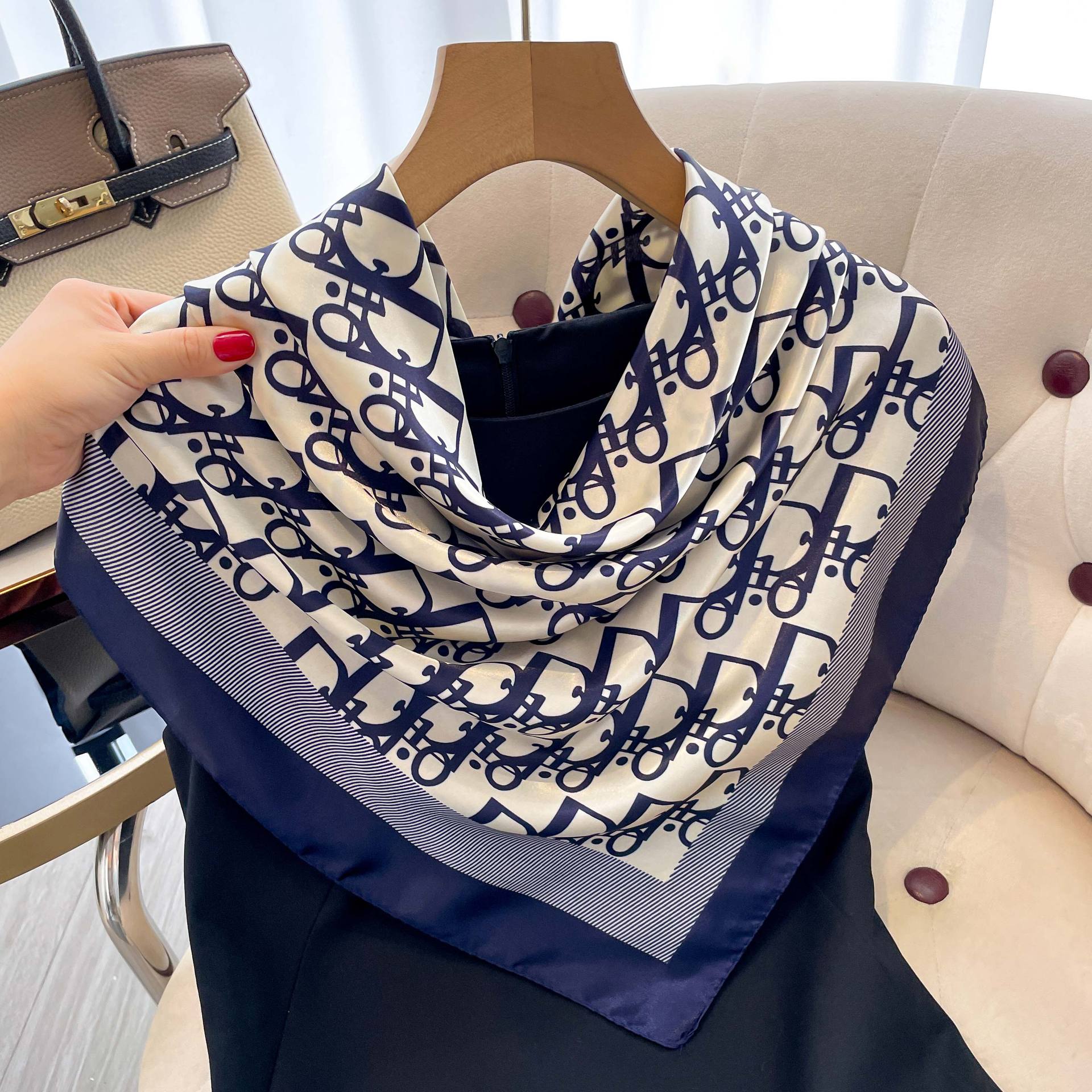 Vintage Fashion Shop - 1 Pcs 90cm Ladies' Silk Scarf