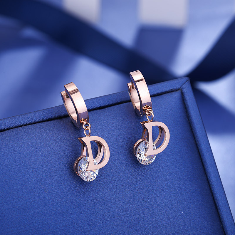 Vintage Luxury Letter D Crysta - Vintage Fashion Jewelry Brands review and price