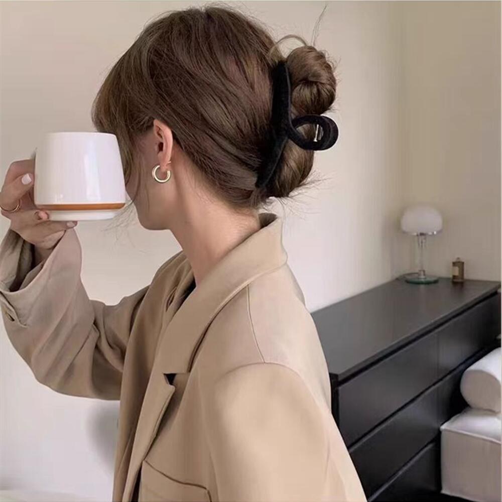 Autumn And Winter Vintage Hear - Vintage Fashion Ornaments review and price