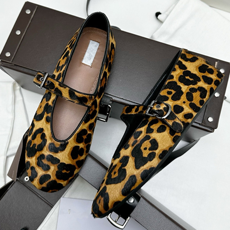 Withered Ins Fashion Blogger R - Vintage Fashion Bloggers review and price